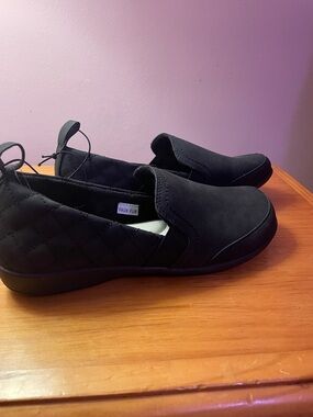 Quilted Slip-On Flats with Faux Fur Lining - Black